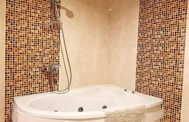 Todosierranevada Zona Baja Junto a los Telecabinas - Foto 12