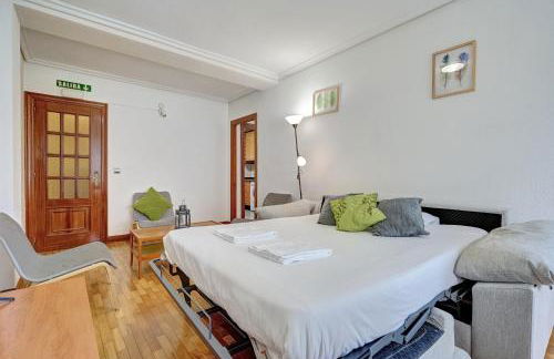 Camino Pamplona 3 by Clabao - Photo 22