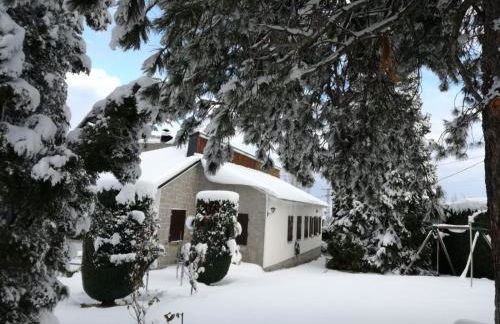 Villa Aurelia - Casa de campo con jardín y piscina entre Madrid y Segovia - Photo 1