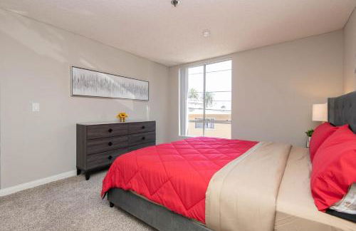 Chic Hollywood Retreat 2Bed Rooftop Pool with Iconic Views - Foto 25