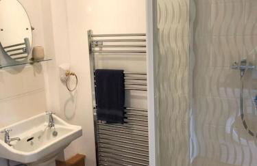 The Annexe - Photo 10