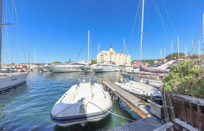 Pleasant House for 8 People & 12 m Mooring - Photo 34