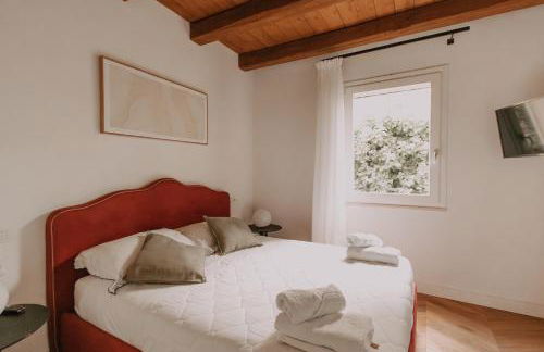 Fascino in Centro with private parking and 2 bedrooms & 2 bathrooms - Photo 19