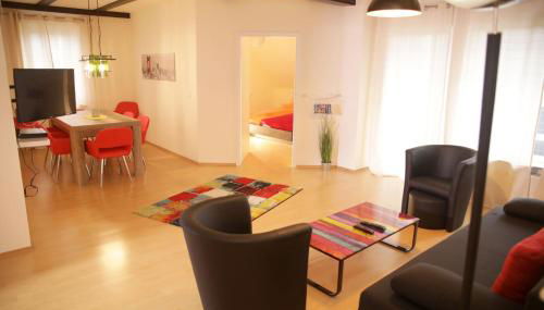 Art City-Studios Kassel 4 und 8, groß, modern, citynah, je 3 Schlafzimmer, kostenfreie Parkplätze, Süd-Balkons, ruhig, Herkulesblick - Foto 1