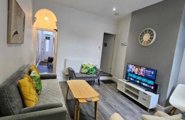 By the Joyous Stays - House with home comforts - Foto 13
