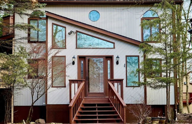 Luxury Family Escape Hottub/sauna/billiard/pool 4 Bedroom Home by RedAwning - Foto 36