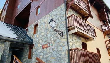 Oz en oisan APPART 6-8 PERS CHALET DES NEIGES Piscine -Sauna - Foto 4