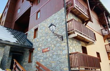 Oz en oisan APPART 6-8 PERS CHALET DES NEIGES Piscine -Sauna - Foto 4