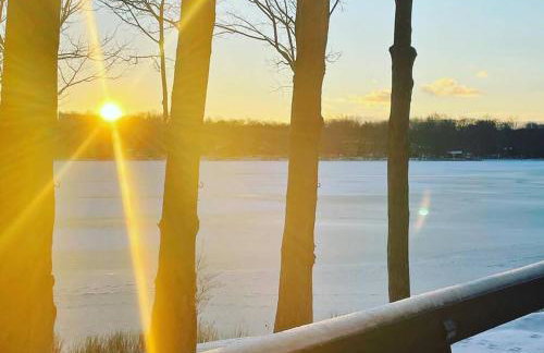 Lakeside Oasis with Kayaks, Hot Tub, & Fire Pit - Foto 74