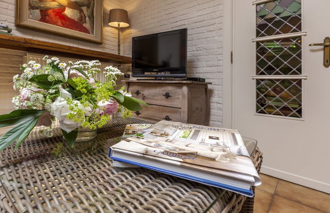 House in Zingem Near Hiking Trails - Photo 16