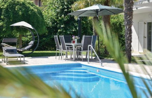 Two-Bedroom Holiday Home In Sinj - Foto 2