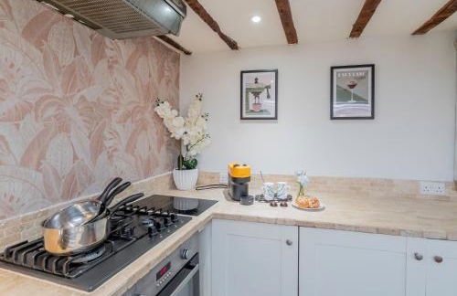 Heron Stays Bath- Boutique Period Group Properties, Parking for 4 Cars, Just 3 Miles to Bath Central, Sleeps 14 - Photo 48