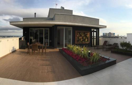 709- Apartamento Decorado Encantador, mobiliado, amplo, cozinha completa, Excelente localização no Rebouças - Foto 27