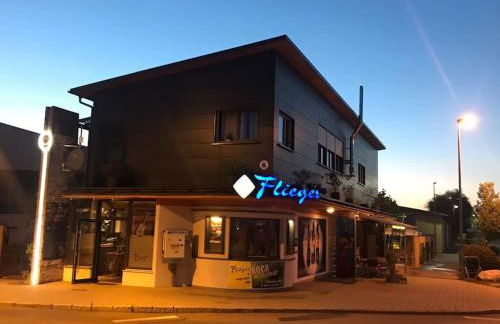 Musikbühne Flieger - das Konzept - Loften in einer Kneipe - Foto 1