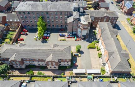 Ensuite Bedrooms with Shared Kitchen and Apartments at Simpsons Hall in Nottingham - Photo 5