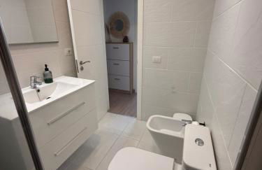 Seaside Paradise - 2 Bedroom apartment with Ocean Views & Air Conditioning in Playa San Juan - Foto 29