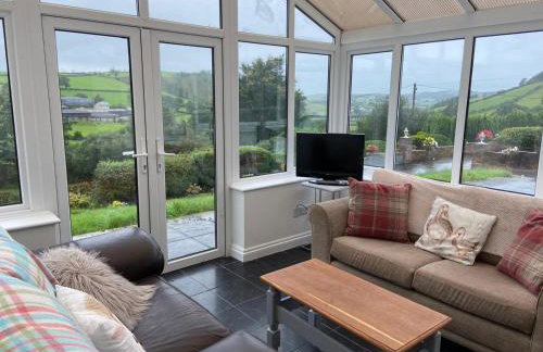 4 bedroom bungalow in peaceful countryside with log burner - Talar Deg, Capel Madog - Foto 1