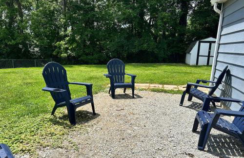 Bellwood 2 bed family house w 2 living areas Superhost - Photo 19