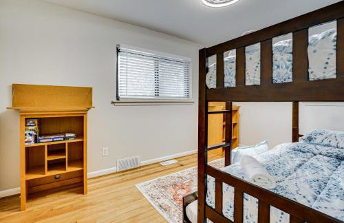 Fire Pit and Yard Family Home in Farmington Hills! - Foto 18