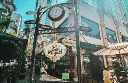 Apartamento encantador quadra mar - Foto 5