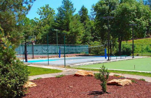 Sunset Retreat - Big Deck, Mountain & Lake Lure Views! - Foto 26