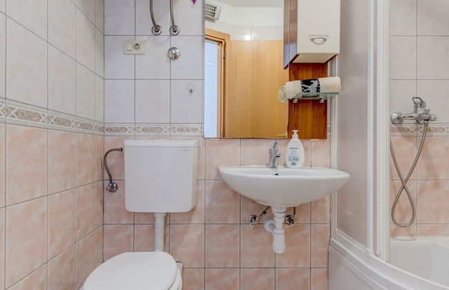 Charming Apartment With Balcony With the sea View - Photo 14