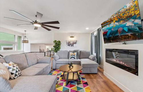 15 min to Boulder Rope Course Hot Tub & Views - Photo 27