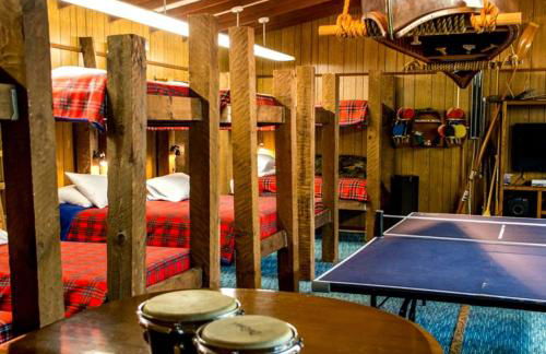 Spacious Cabin for a Group Getaway Overlooking Junior Lake in Florida - Foto 24