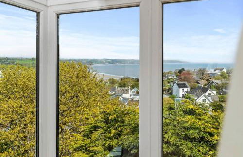 Luxury House, SeaViews, En-Suites & Private Pool - Photo 9