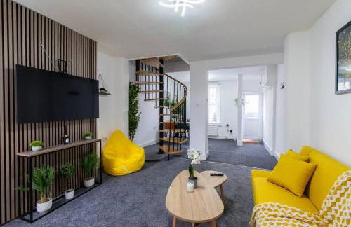 Open Mind Property - Luxury House & Free Parking - Foto 1