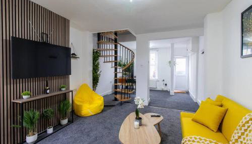 Open Mind Property - Luxury House & Free Parking - Foto 1