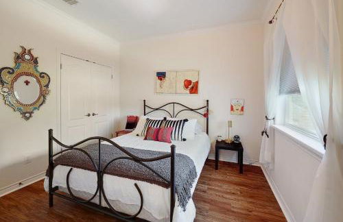 Rosey Bouldin Home Minutes to DT - Adelaide! - Photo 27