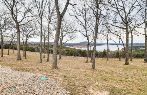 Stunning Views! Table Rock Lake Cabin Near Marina - Foto 25