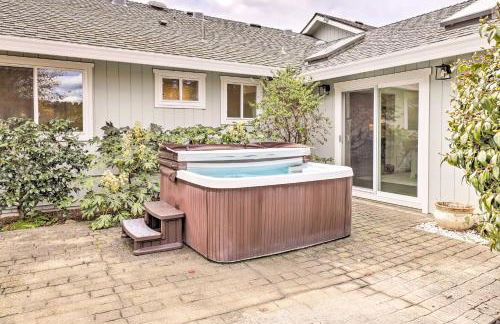 Peaceful Windsor Retreat with Private Hot Tub! - Foto 2