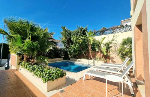 Stunning Home with Outdoor Swimmingpool, 4 Bedrooms and Wifi - Foto 6