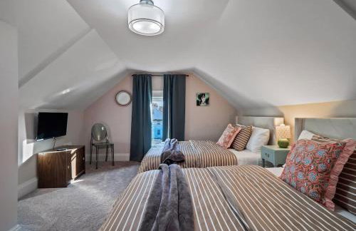 Cleveland Escape - Hot Tub - Karaoke Machine - Sleeps 12 - Foto 48