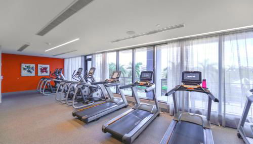 Modern Hotel with Pool & Gym in Prime Doral Location - Foto 3