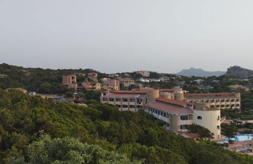 Seaside Apartment Baja Sardinia - Rent From July 25, 2026, to August 15, 2026 - Foto 18