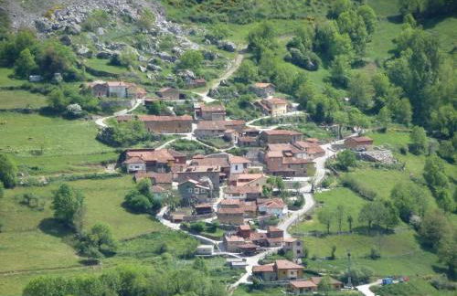 Holiday Home Berghütte mit Terrasse- Kamin und Jacuzzi by Interhome - Foto 41