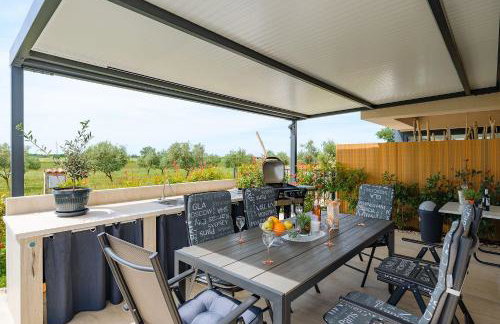 Atemberaubendes Apartment mit Whirlpool, Grillbereich, Smart TV - Photo 2