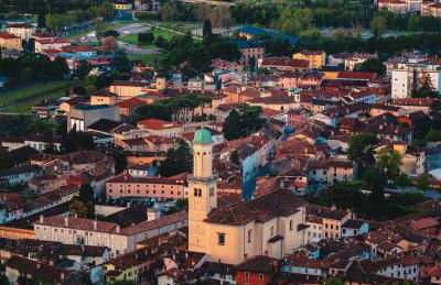 Centro Cormons - 3 Camere Letto & Balcone Privato - Foto 23