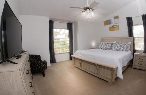 Large Pool With Jacuzzi, Near the Disney Attractions!! - Foto 23