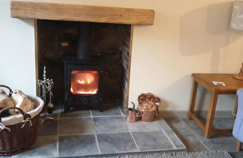 Enchanting Cottage for 4- Witchnest in Derbyshire, with EV point - Foto 12