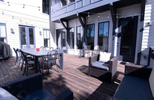 Minutes to Downtown Huge Outdoor Deck HOT TUB - Foto 7