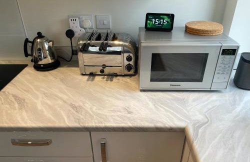 Number 15 Luxurious Two Bedroom Apartment - Photo 10