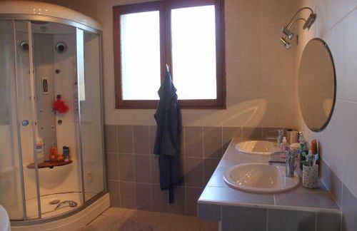 Villa au milieu des pins / bord du lac - Foto 33