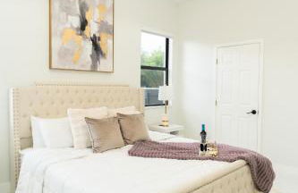 Designer Villa with Heated Pool, BBQ, Firepit, Ideal for Families & Groups - Photo 62