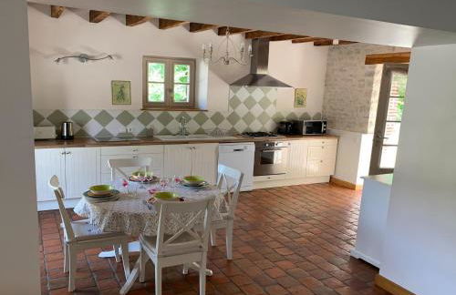 Holiday Home in Chilleurs near Château - Foto 3