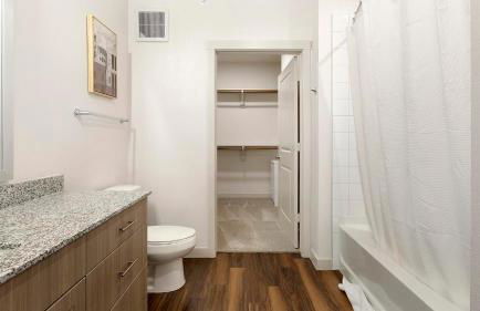 Landing Modern 2BD Gym Pool - Foto 46