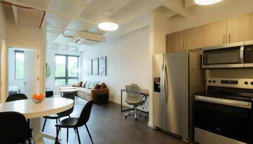 Above The Roots - Stylish 1BD on the Square - Foto 2